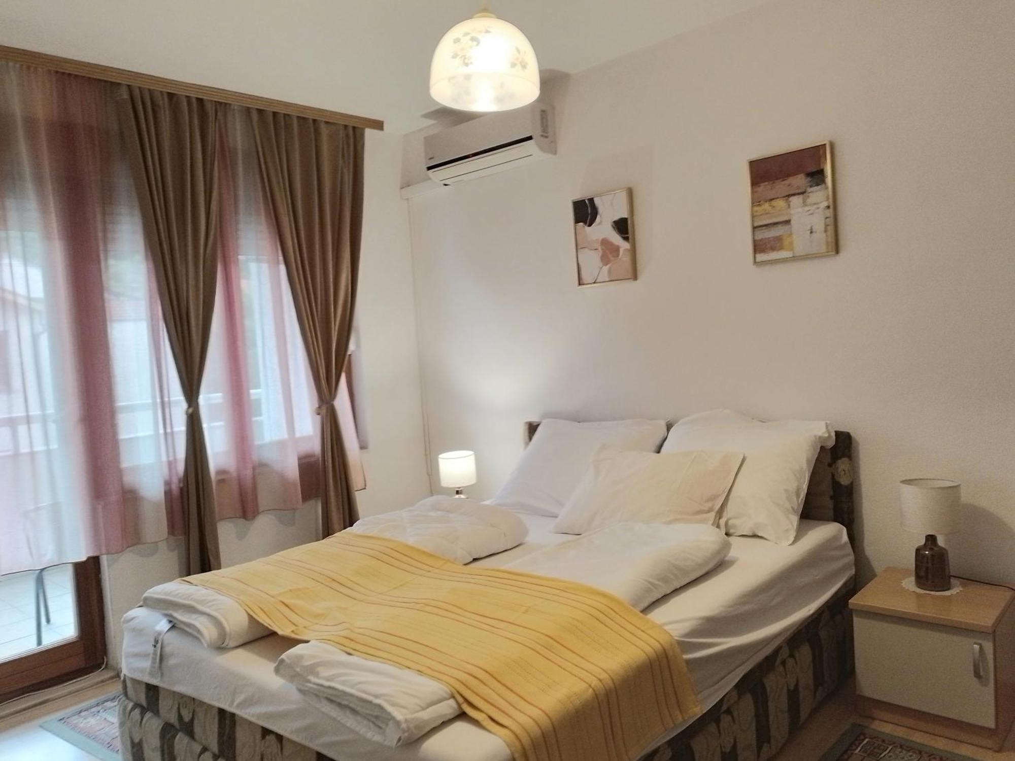 Guesthouse Sanja - Apartments 212 モスタル エクステリア 写真