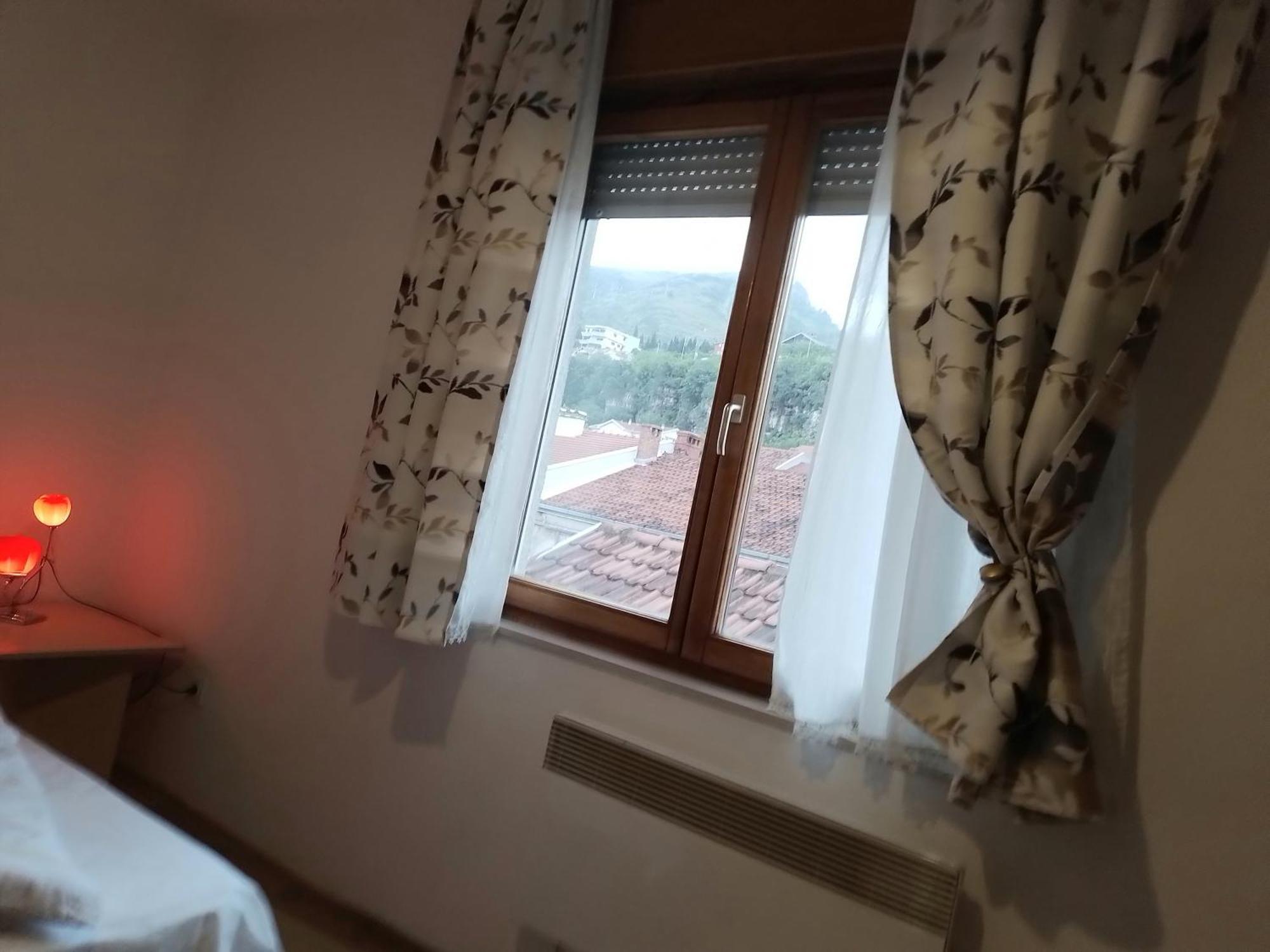 Guesthouse Sanja - Apartments 212 モスタル エクステリア 写真