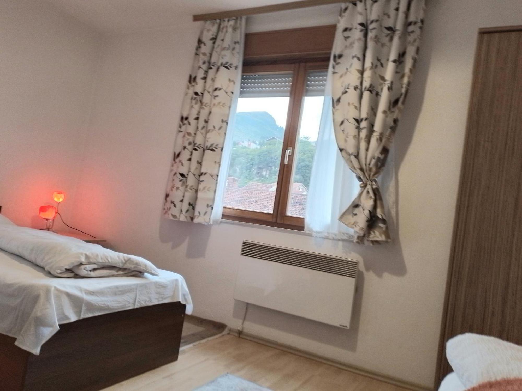 Guesthouse Sanja - Apartments 212 モスタル エクステリア 写真